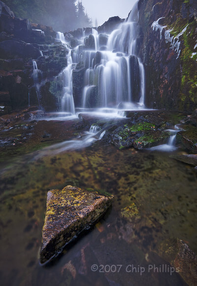Mount-Rainier-Waterfall