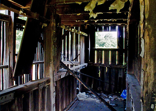Barn-Interior---3