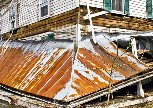 Collapsed-Roof