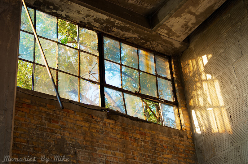 urban decay broken windows detroit