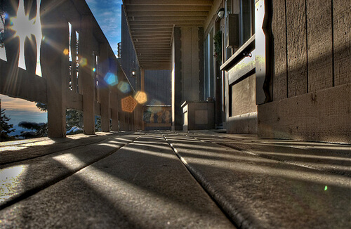 lens flare photography in an urban setting