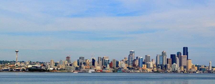 Stacey MacNaught - Seattle Skyline aufgenommen von der Bainbridge Island Ferry Seattle Skyline von der Bainbridge Island Fähre aus