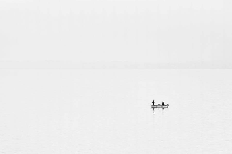 Nikos Koutoulas - Minimal boat - minimalist photography