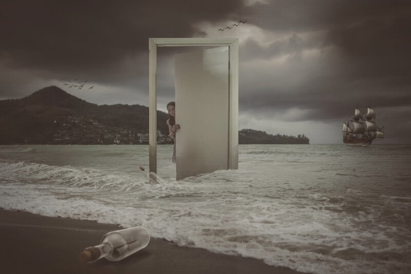 Ciaran Magee - The door
