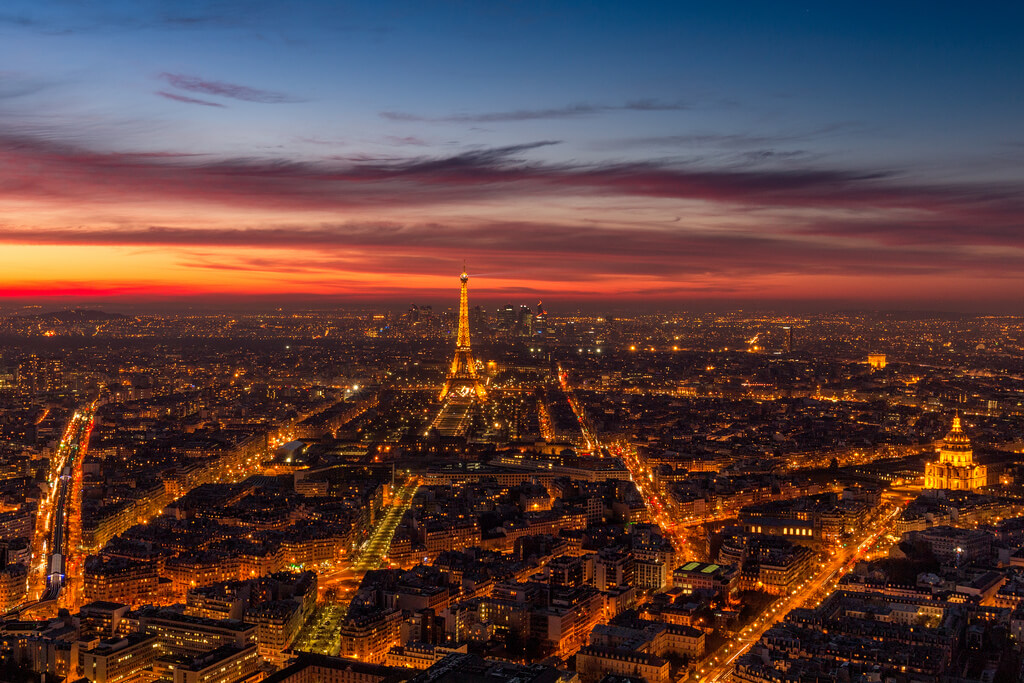 ilirjan rrumbullaku - Sunset Over Paris
