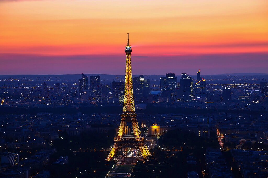 alyssa BLACK. - sunset over the eiffel tower | paris.