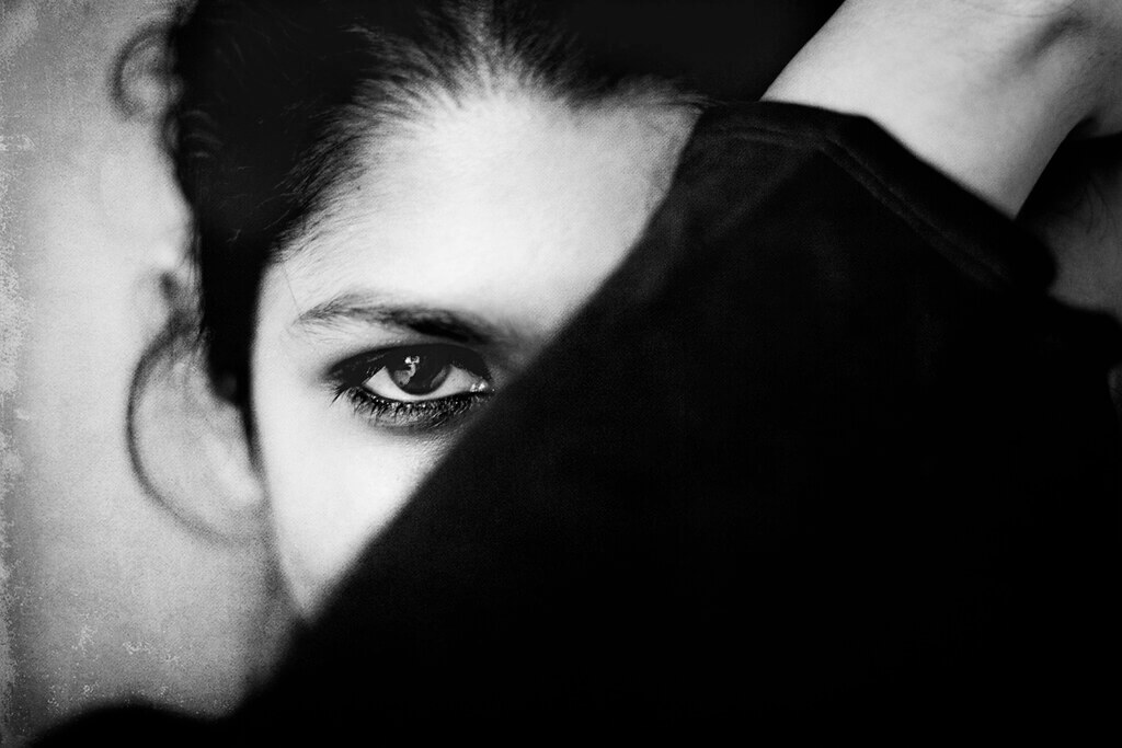 Shirren Lim - black and white portrait
