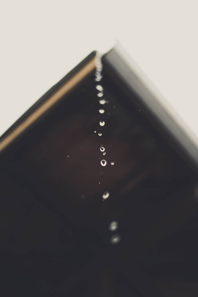 Julian Bueckert - raindrops falling