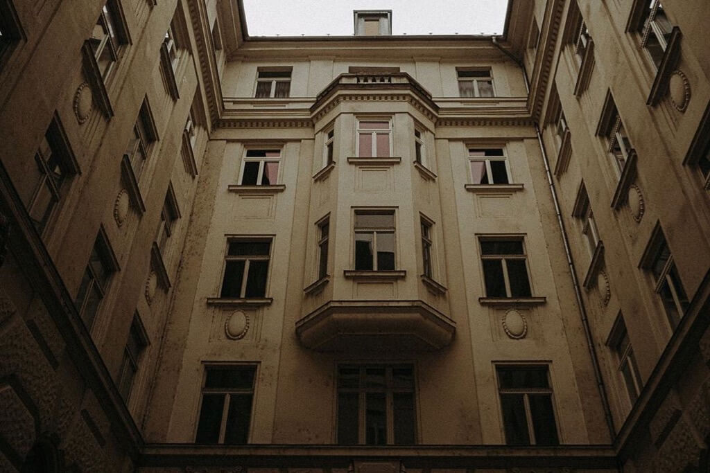 Horváth Dániel - Empty Budapest